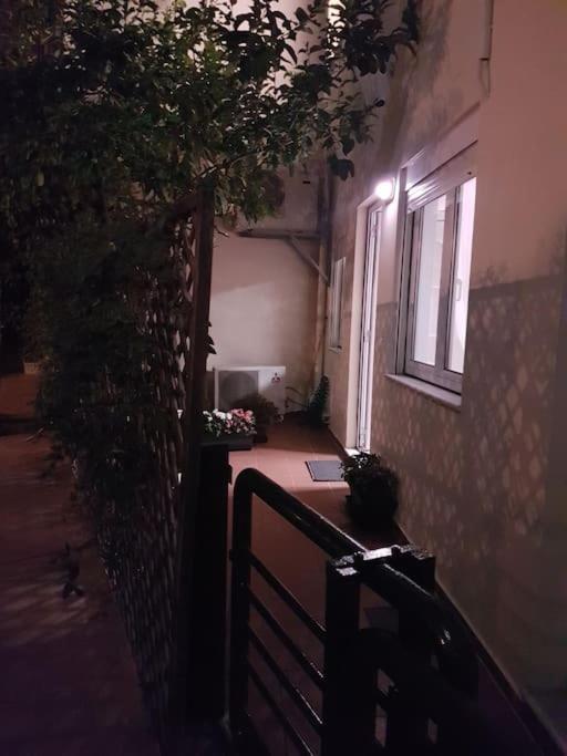 Modern 40 Sq.m. Near Town Center. Appartement *